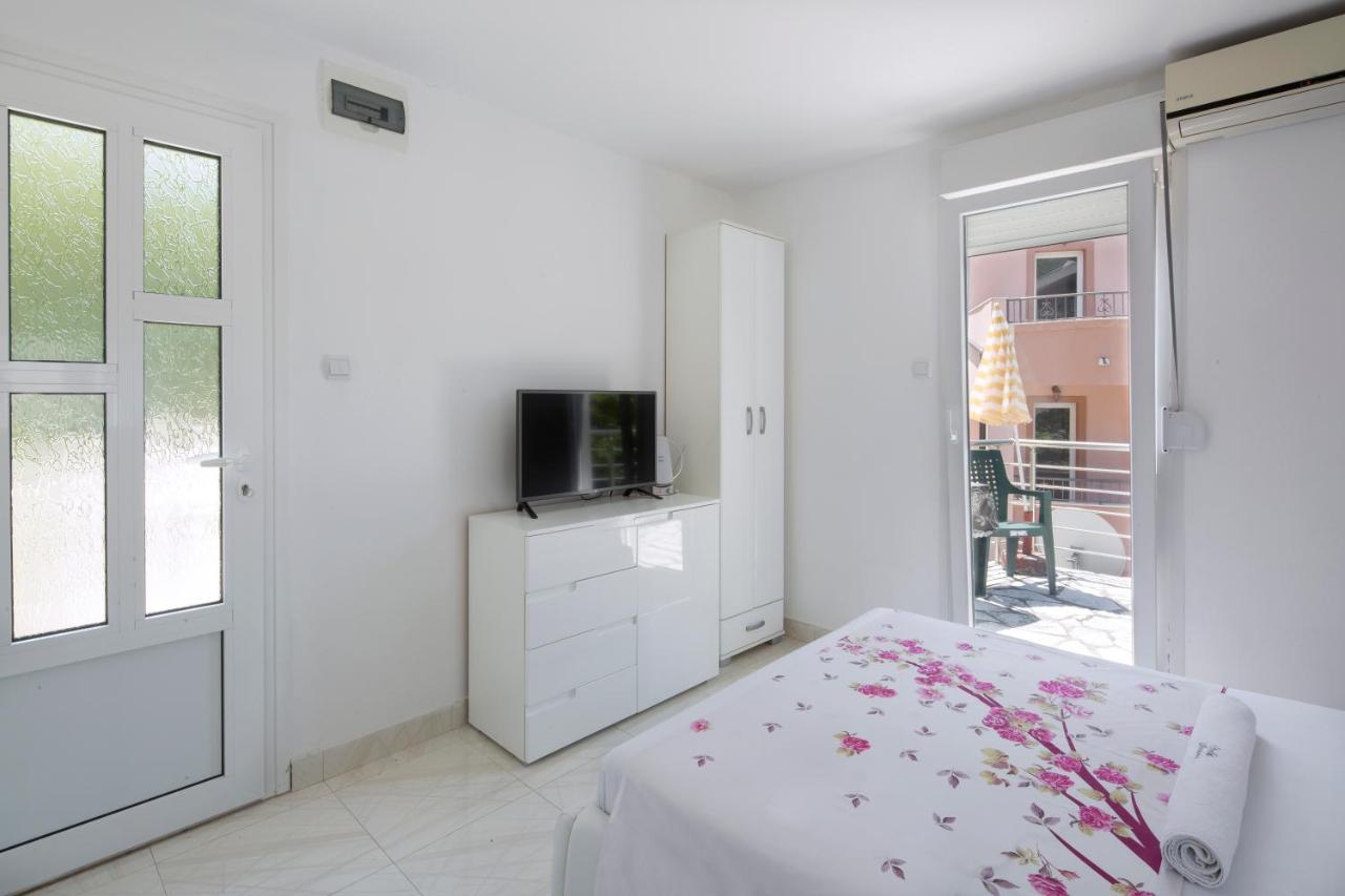 Studios Merdovic Budva Luaran gambar