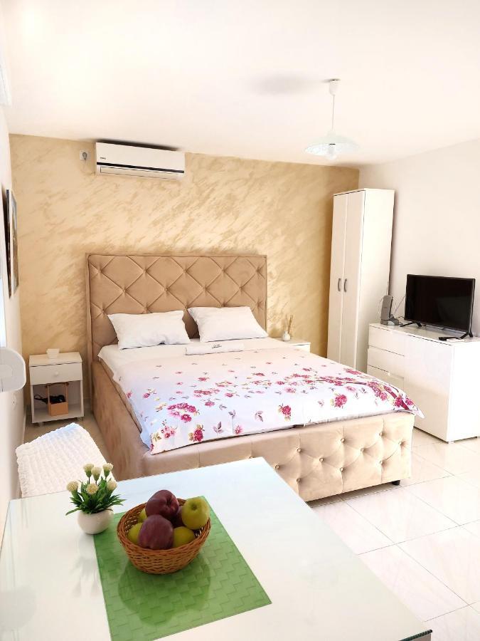 Studios Merdovic Budva Luaran gambar